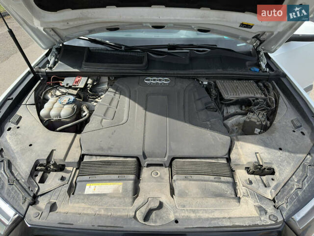Белый Ауди Ку 7, объемом двигателя 2.97 л и пробегом 284 тыс. км за 37000 $, фото 26 на Automoto.ua