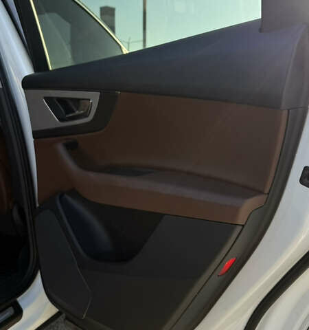 Білий Ауді Ку 7, об'ємом двигуна 2.97 л та пробігом 230 тис. км за 34800 $, фото 22 на Automoto.ua