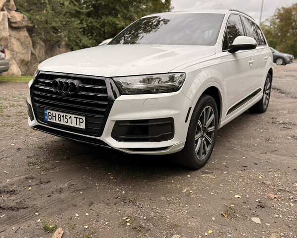 Ауди Ку 7 2016 в Одессе на Automoto.ua Белый Ауди Ку 7, объемом двигателя 3 л и пробегом 229 тыс. км за 35000 $, фото 9 на Automoto.ua