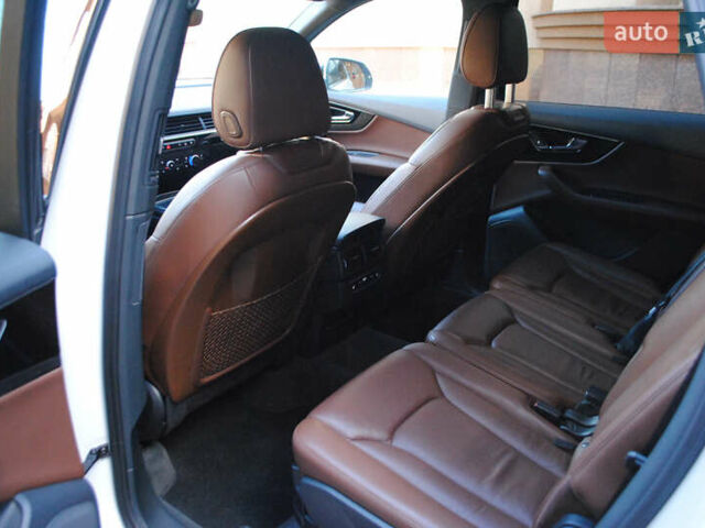 Белый Ауди Ку 7, объемом двигателя 3 л и пробегом 225 тыс. км за 23500 $, фото 22 на Automoto.ua