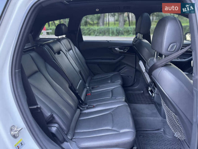 Ауди Ку 7 2016 в Киеве на Automoto.ua Белый Ауди Ку 7, объемом двигателя 3 л и пробегом 231 тыс. км за 29900 $, фото 71 на Automoto.ua