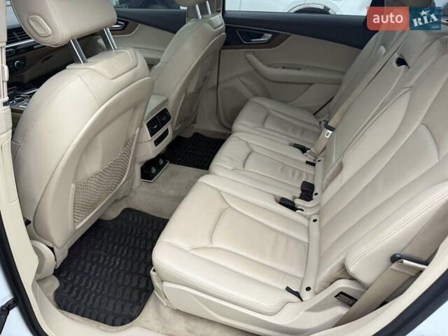 Белый Ауди Ку 7, объемом двигателя 3 л и пробегом 197 тыс. км за 23200 $, фото 10 на Automoto.ua