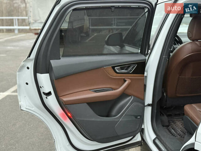 Белый Ауди Ку 7, объемом двигателя 3 л и пробегом 296 тыс. км за 19700 $, фото 15 на Automoto.ua