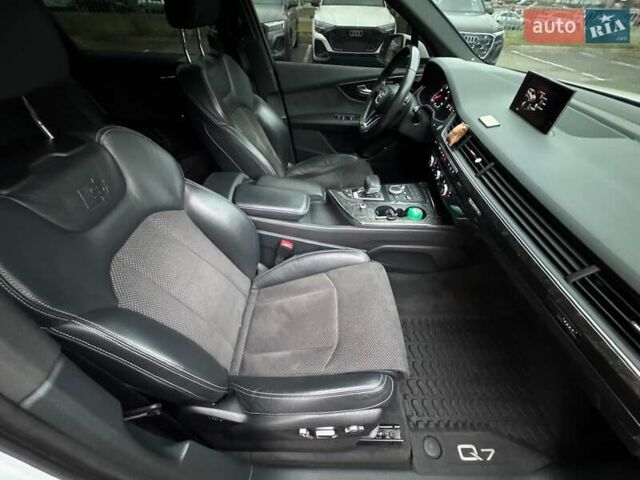 Белый Ауди Ку 7, объемом двигателя 3 л и пробегом 174 тыс. км за 39500 $, фото 76 на Automoto.ua