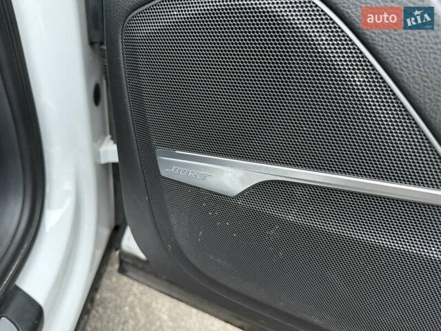 Белый Ауди Ку 7, объемом двигателя 3 л и пробегом 296 тыс. км за 19700 $, фото 32 на Automoto.ua