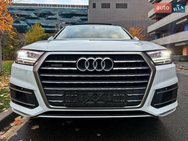 Ауді Ку 7 2016 у Києві на Automoto.ua Білий Ауді Ку 7, об'ємом двигуна 3 л та пробігом 120 тис. км за 28999 $, фото 1 на Automoto.ua