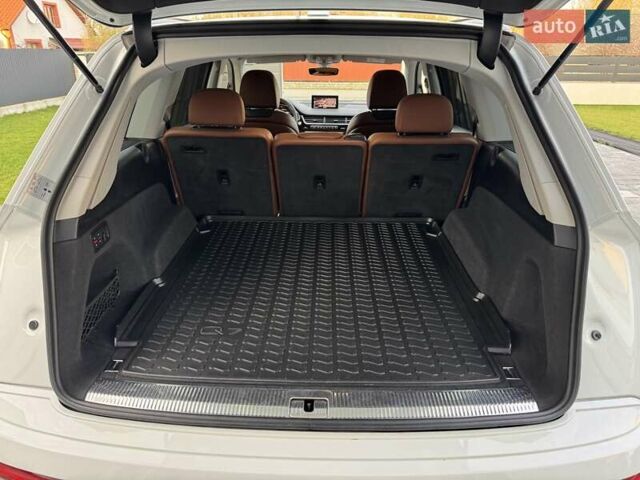 Білий Ауді Ку 7, об'ємом двигуна 2.97 л та пробігом 225 тис. км за 35500 $, фото 30 на Automoto.ua
