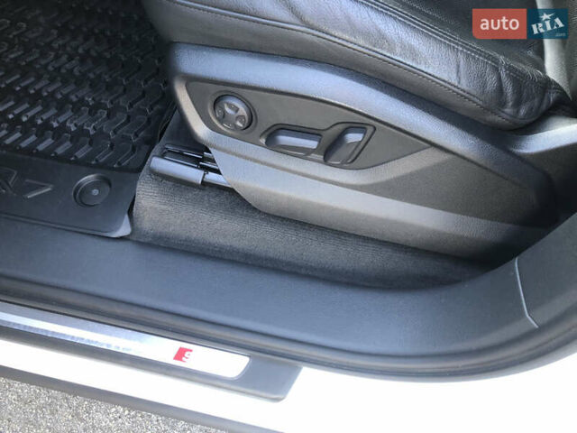 Білий Ауді Ку 7, об'ємом двигуна 2.97 л та пробігом 84 тис. км за 44000 $, фото 26 на Automoto.ua