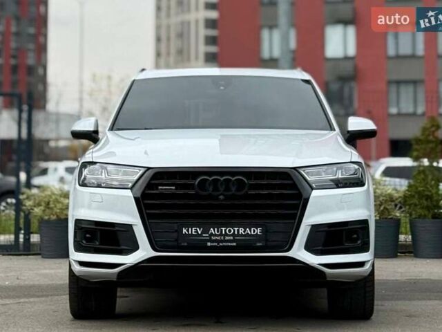 Белый Ауди Ку 7, объемом двигателя 3 л и пробегом 236 тыс. км за 22900 $, фото 3 на Automoto.ua