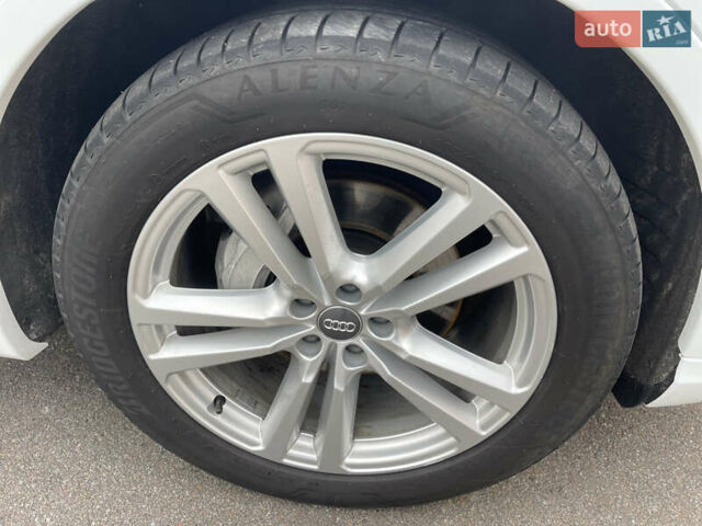 Белый Ауди Ку 7, объемом двигателя 3 л и пробегом 130 тыс. км за 38000 $, фото 4 на Automoto.ua