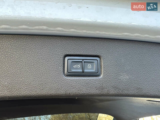 Білий Ауді Ку 7, об'ємом двигуна 2 л та пробігом 169 тис. км за 24999 $, фото 29 на Automoto.ua