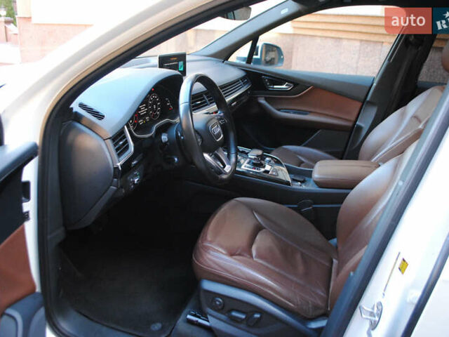 Белый Ауди Ку 7, объемом двигателя 3 л и пробегом 225 тыс. км за 23500 $, фото 25 на Automoto.ua