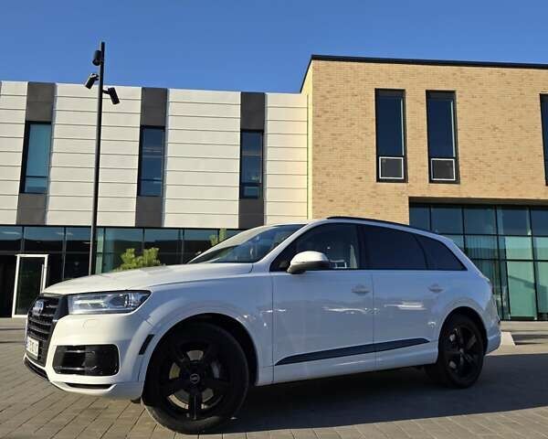 Белый Ауди Ку 7, объемом двигателя 3 л и пробегом 150 тыс. км за 27900 $, фото 5 на Automoto.ua