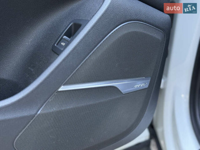 Ауди Ку 7 2016 в Киеве на Automoto.ua Белый Ауди Ку 7, объемом двигателя 3 л и пробегом 231 тыс. км за 29900 $, фото 44 на Automoto.ua