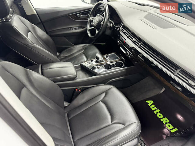 Ауди Ку 7 2016 в Одессе на Automoto.ua Белый Ауди Ку 7, объемом двигателя 2.97 л и пробегом 269 тыс. км за 34999 $, фото 14 на Automoto.ua