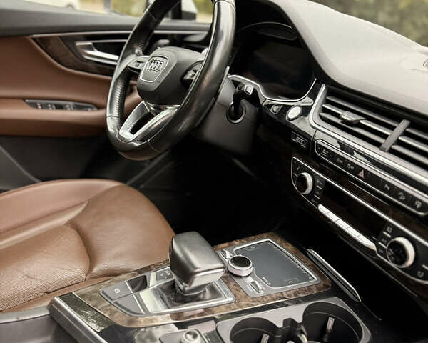 Ауди Ку 7 2016 в Одессе на Automoto.ua Белый Ауди Ку 7, объемом двигателя 3 л и пробегом 229 тыс. км за 35000 $, фото 10 на Automoto.ua