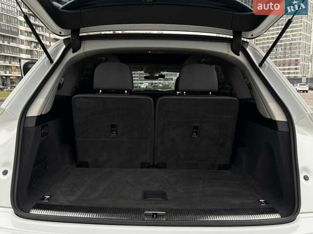 Белый Ауди Ку 7, объемом двигателя 2.97 л и пробегом 141 тыс. км за 43000 $, фото 21 на Automoto.ua