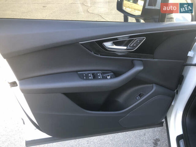 Білий Ауді Ку 7, об'ємом двигуна 2.97 л та пробігом 84 тис. км за 44000 $, фото 25 на Automoto.ua