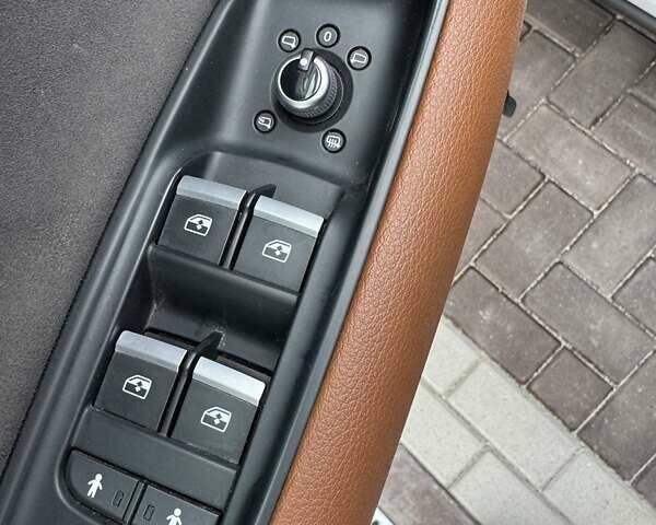 Білий Ауді Ку 7, об'ємом двигуна 2.97 л та пробігом 270 тис. км за 40500 $, фото 4 на Automoto.ua