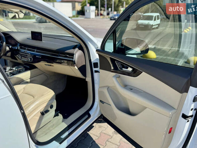 Білий Ауді Ку 7, об'ємом двигуна 3 л та пробігом 165 тис. км за 27000 $, фото 35 на Automoto.ua