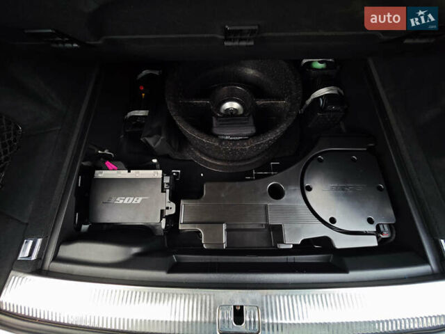 Белый Ауди Ку 7, объемом двигателя 3 л и пробегом 161 тыс. км за 47000 $, фото 59 на Automoto.ua