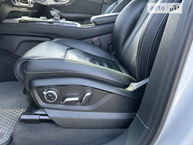 Білий Ауді Ку 7, об'ємом двигуна 2.97 л та пробігом 202 тис. км за 46900 $, фото 36 на Automoto.ua