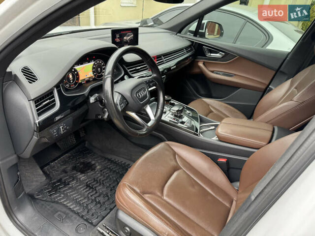 Белый Ауди Ку 7, объемом двигателя 3 л и пробегом 184 тыс. км за 27500 $, фото 9 на Automoto.ua