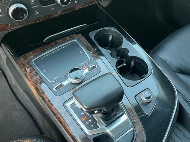 Ауди Ку 7 2016 в Львове на Automoto.ua Белый Ауди Ку 7, объемом двигателя 3 л и пробегом 254 тыс. км за 20900 $, фото 18 на Automoto.ua