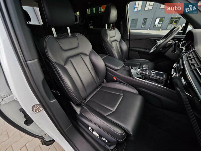 Белый Ауди Ку 7, объемом двигателя 3 л и пробегом 161 тыс. км за 47000 $, фото 79 на Automoto.ua