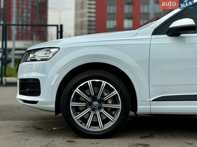 Белый Ауди Ку 7, объемом двигателя 3 л и пробегом 236 тыс. км за 22900 $, фото 9 на Automoto.ua