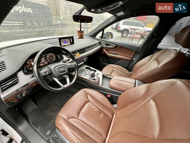 Белый Ауди Ку 7, объемом двигателя 2.97 л и пробегом 169 тыс. км за 38000 $, фото 8 на Automoto.ua