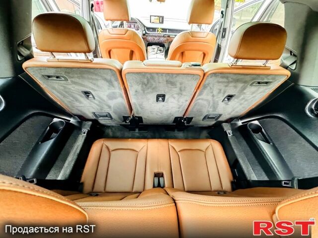 Белый Ауди Ку 7, объемом двигателя 3 л и пробегом 139 тыс. км за 33000 $, фото 6 на Automoto.ua