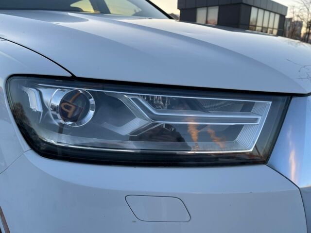 Ауди Ку 7 2016 в Львове на Automoto.ua Белый Ауди Ку 7, объемом двигателя 3 л и пробегом 254 тыс. км за 20900 $, фото 8 на Automoto.ua