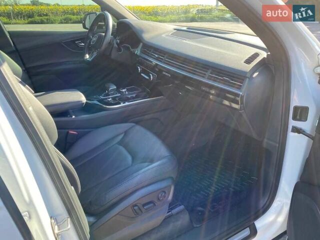 Белый Ауди Ку 7, объемом двигателя 3 л и пробегом 132 тыс. км за 32000 $, фото 60 на Automoto.ua