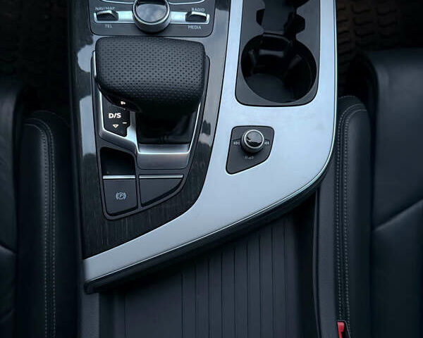 Белый Ауди Ку 7, объемом двигателя 3 л и пробегом 120 тыс. км за 26800 $, фото 33 на Automoto.ua