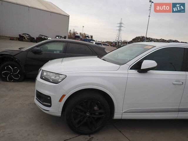 Білий Ауді Ку 7, об'ємом двигуна 3 л та пробігом 186 тис. км за 18500 $, фото 14 на Automoto.ua