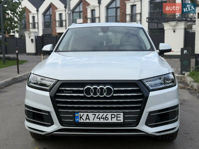 Білий Ауді Ку 7, об'ємом двигуна 3 л та пробігом 175 тис. км за 22800 $, фото 3 на Automoto.ua
