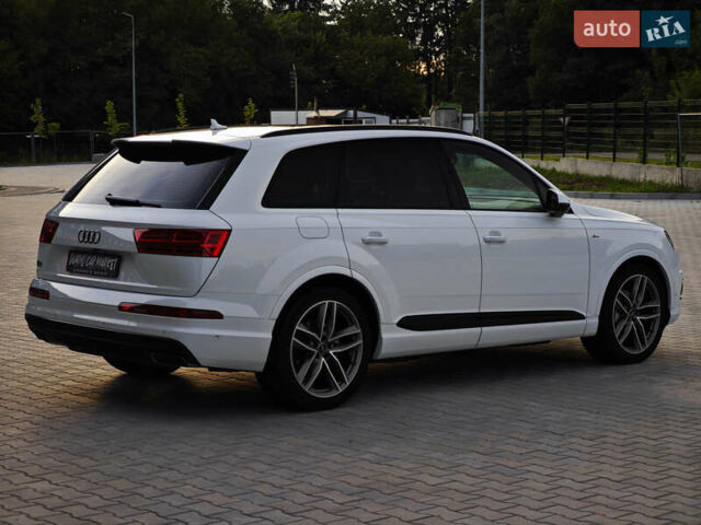 Белый Ауди Ку 7, объемом двигателя 3 л и пробегом 161 тыс. км за 47000 $, фото 6 на Automoto.ua