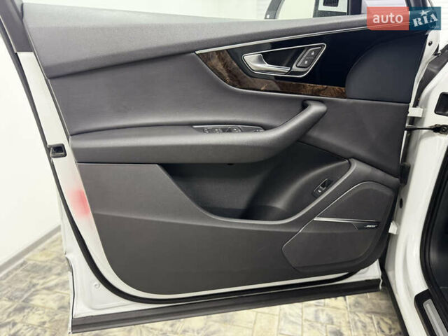 Ауди Ку 7 2016 в Одессе на Automoto.ua Белый Ауди Ку 7, объемом двигателя 2.97 л и пробегом 269 тыс. км за 34999 $, фото 15 на Automoto.ua