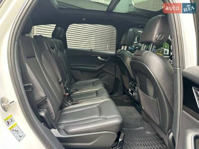 Білий Ауді Ку 7, об'ємом двигуна 3 л та пробігом 117 тис. км за 34500 $, фото 12 на Automoto.ua