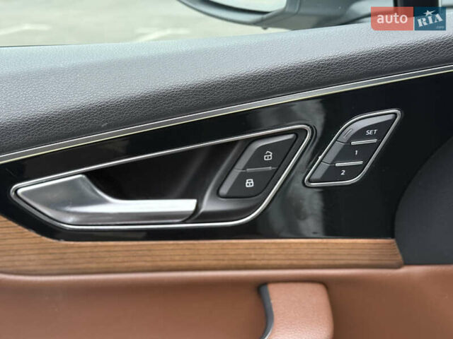 Белый Ауди Ку 7, объемом двигателя 3 л и пробегом 296 тыс. км за 19700 $, фото 43 на Automoto.ua