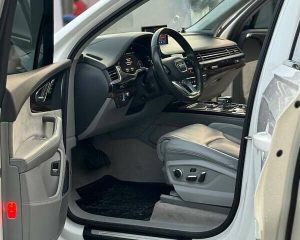 Белый Ауди Ку 7, объемом двигателя 3 л и пробегом 140 тыс. км за 41500 $, фото 11 на Automoto.ua