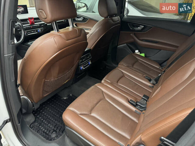 Белый Ауди Ку 7, объемом двигателя 3 л и пробегом 184 тыс. км за 27500 $, фото 13 на Automoto.ua