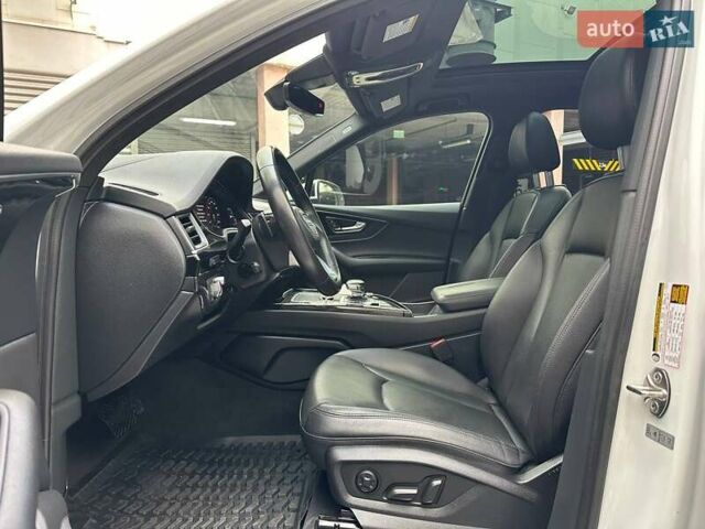 Білий Ауді Ку 7, об'ємом двигуна 3 л та пробігом 117 тис. км за 34500 $, фото 10 на Automoto.ua