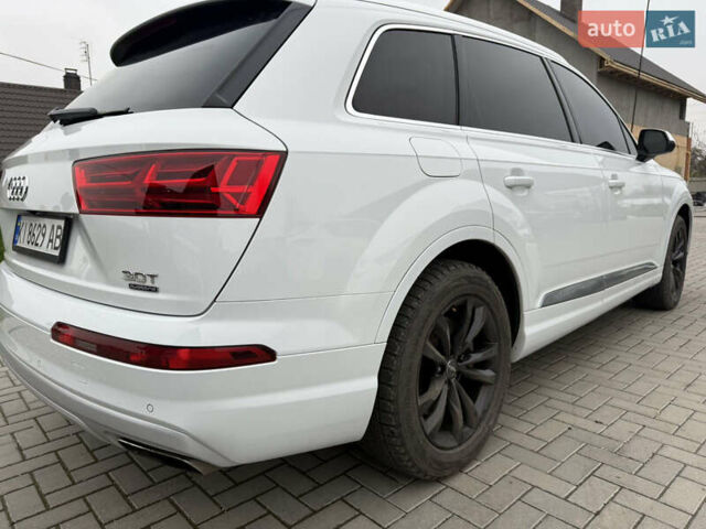 Белый Ауди Ку 7, объемом двигателя 3 л и пробегом 197 тыс. км за 23200 $, фото 5 на Automoto.ua