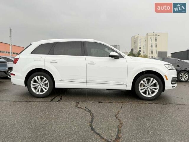 Белый Ауди Ку 7, объемом двигателя 3 л и пробегом 122 тыс. км за 27000 $, фото 7 на Automoto.ua