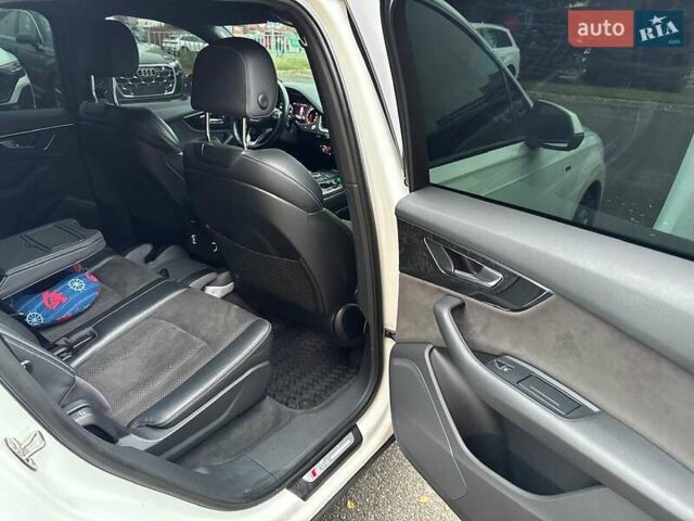 Белый Ауди Ку 7, объемом двигателя 3 л и пробегом 174 тыс. км за 39500 $, фото 70 на Automoto.ua