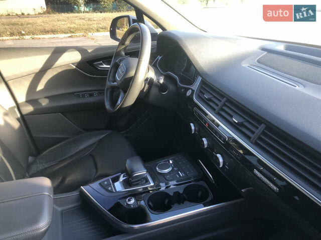 Білий Ауді Ку 7, об'ємом двигуна 2.97 л та пробігом 84 тис. км за 44000 $, фото 31 на Automoto.ua