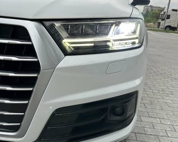 Білий Ауді Ку 7, об'ємом двигуна 2.97 л та пробігом 188 тис. км за 39500 $, фото 15 на Automoto.ua
