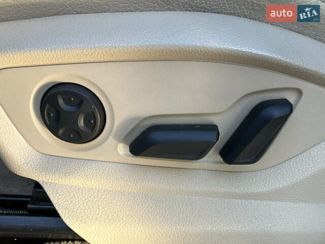 Білий Ауді Ку 7, об'ємом двигуна 2 л та пробігом 169 тис. км за 24999 $, фото 36 на Automoto.ua